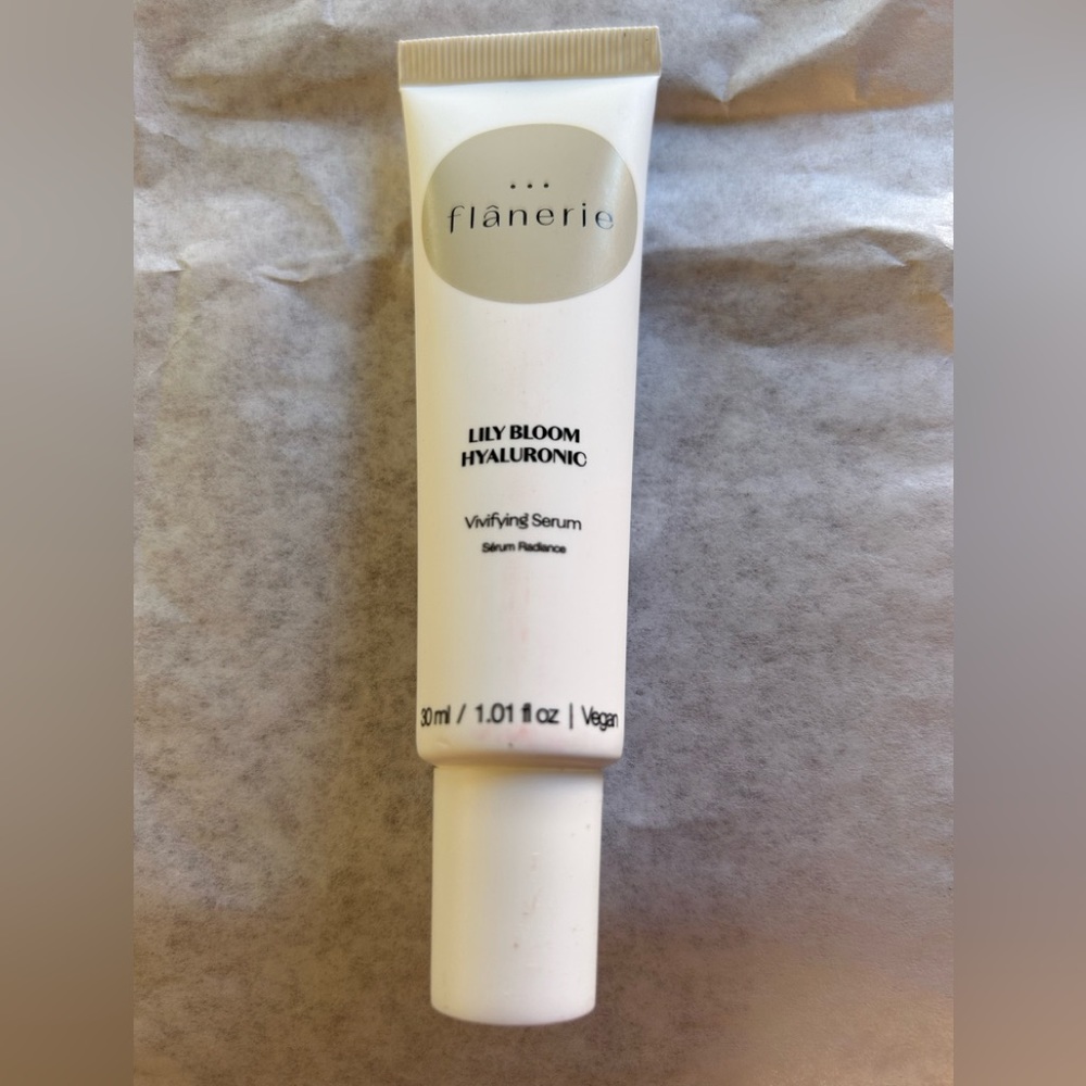 Flanerie Lily Bloom Hyaluronic Vivifying Serum